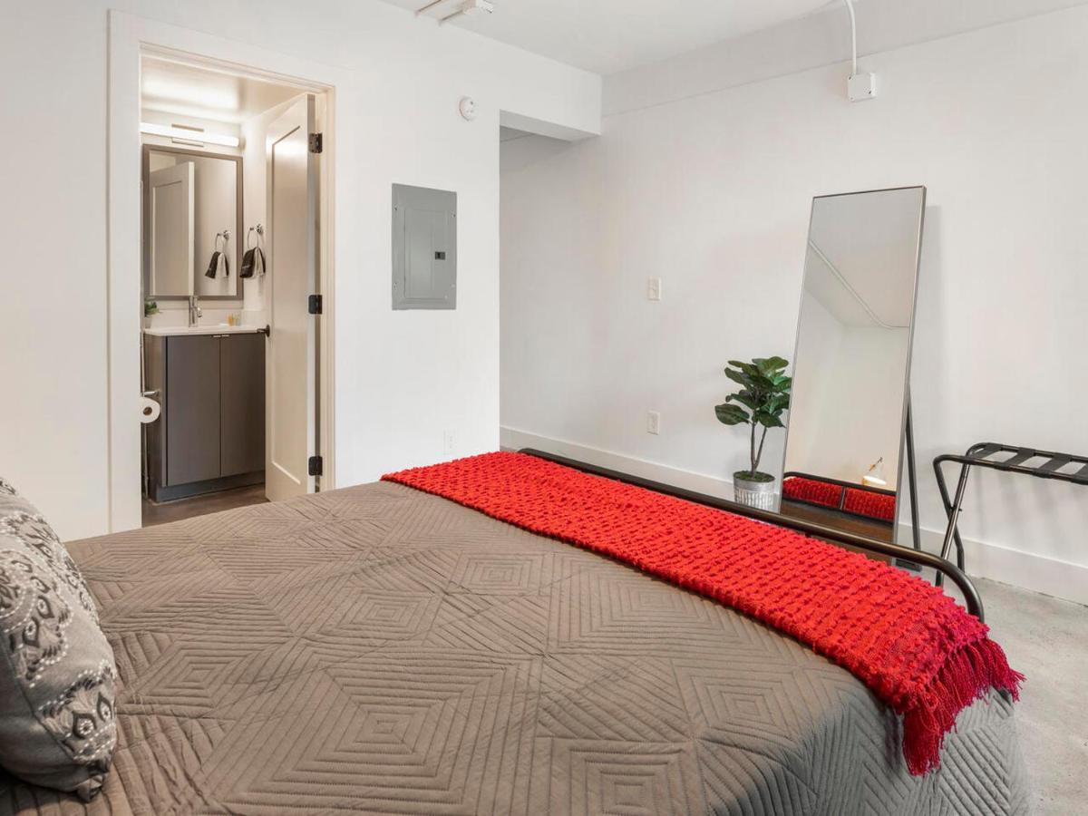 Apartmán Comfortable Studio With Queen Bed, City Walkable! Atlanta Exteriér fotografie
